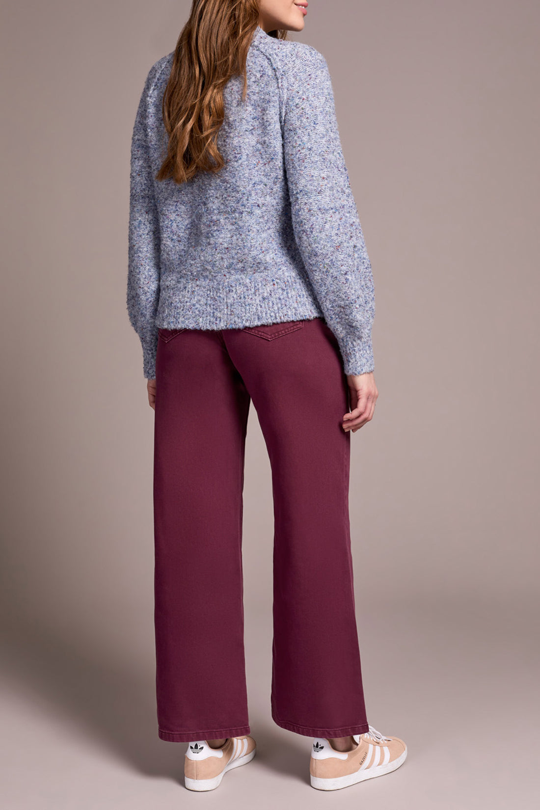 Crew Neck Long Sleeve Sweater in Ice Blue