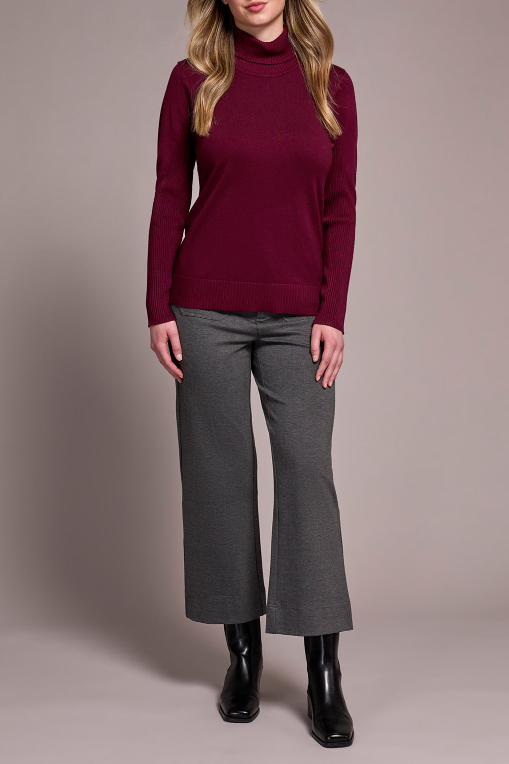 Light Weight Turtle Neck