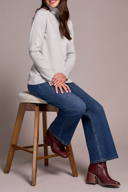 Light Weight Turtle Neck