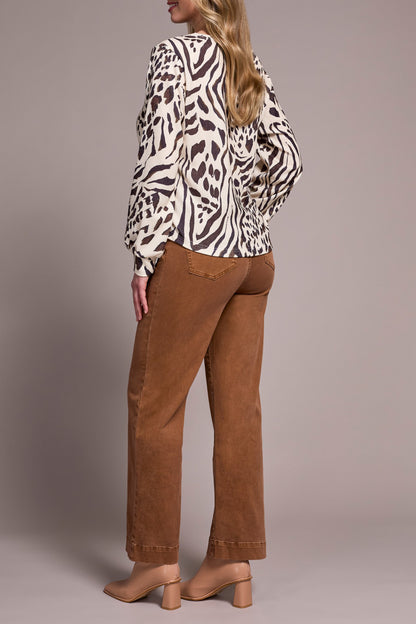 Light weight animal print with peasent sleeve