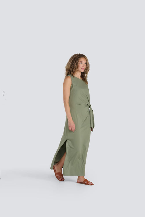 sleeveless dress