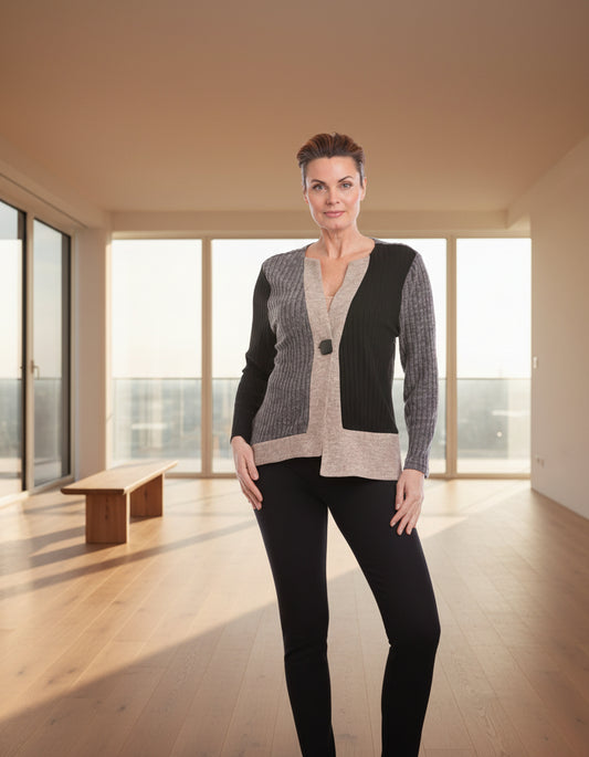 A Symmetrical Cardigain