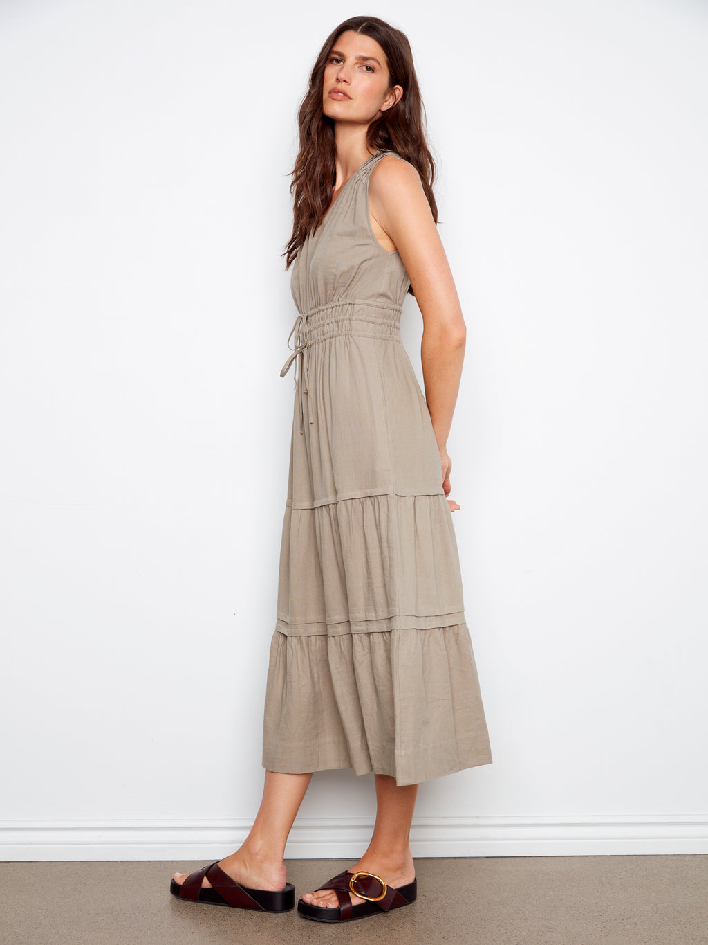 Sleeveless dress